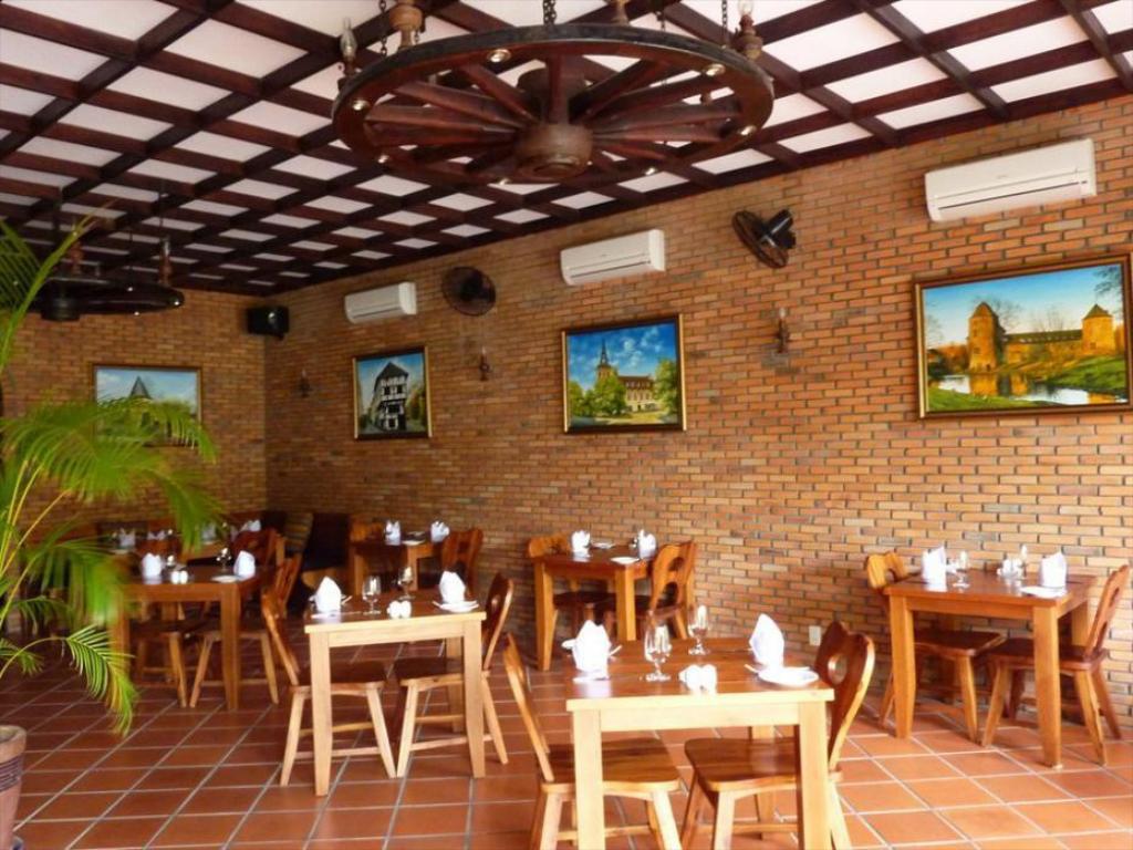 Nhà hàng Chàm Villas Resort Phan Thiết