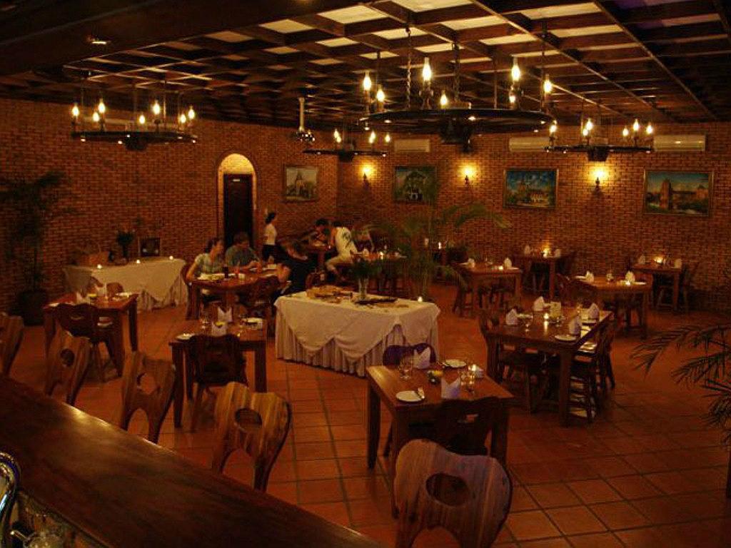 Nhà hàng Chàm Villas Resort Phan Thiết