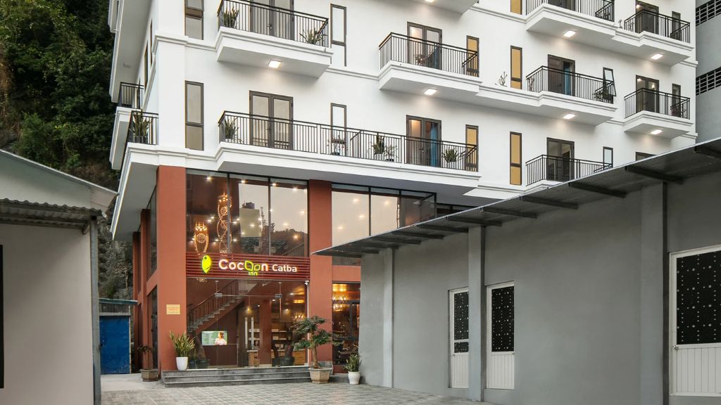 Cocoon Inn Catba Hotel