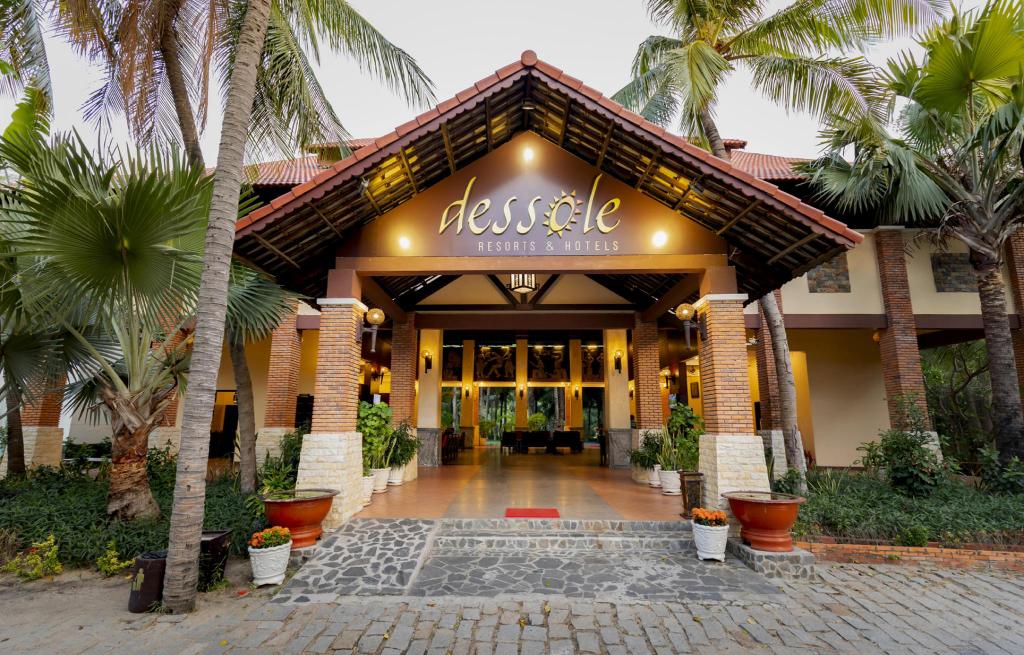 Nhà hàng Dessole Sea Lion Beach Resort
