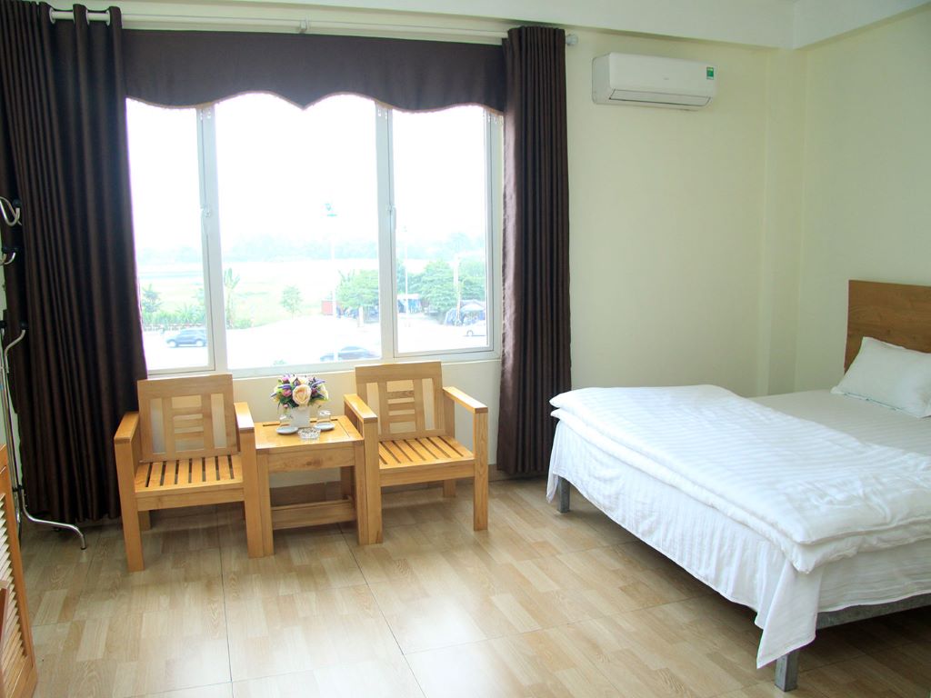 Phòng Superior giường đôi City View Khách sạn Dragon Airport Hanoi