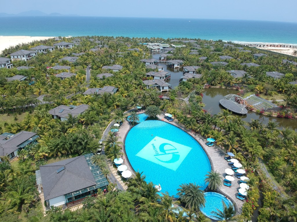 Khung cảnh trên cao khu nghỉ dưỡng Duyên Hà Cam Ranh Resort