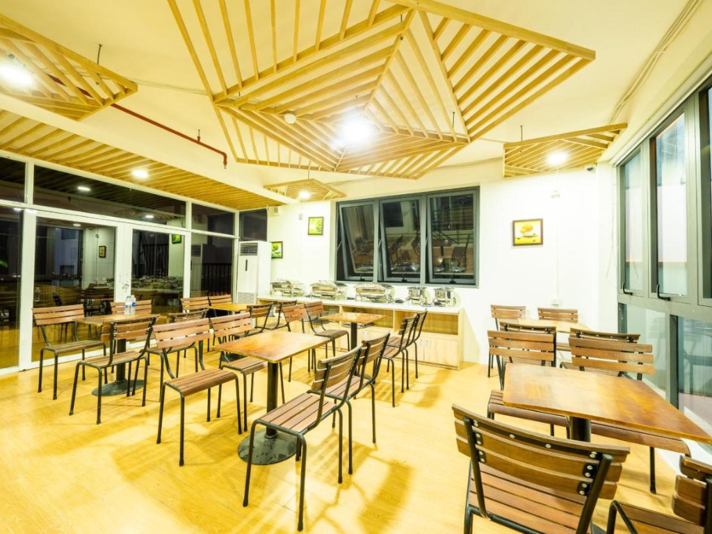 Nhà hàng tại Ecstasy Hotel