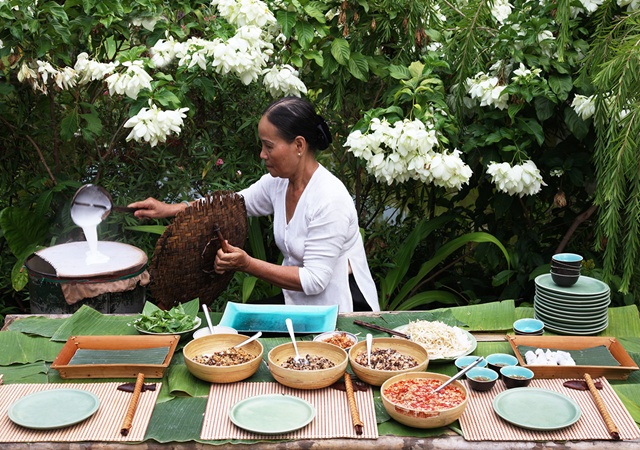 Không gian chợ quê