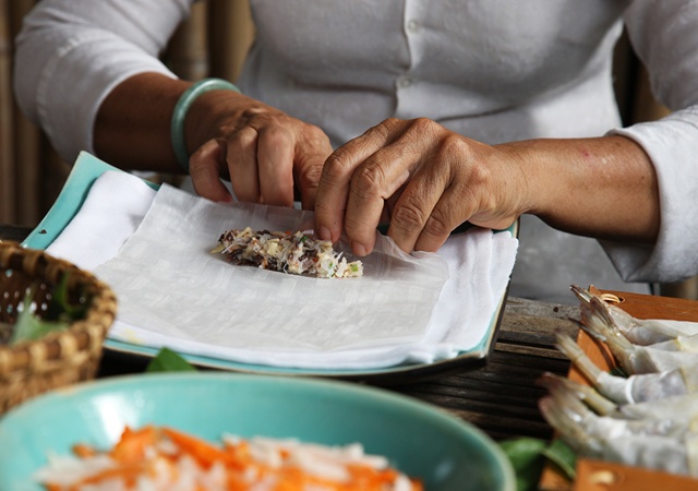 Không gian chợ quê