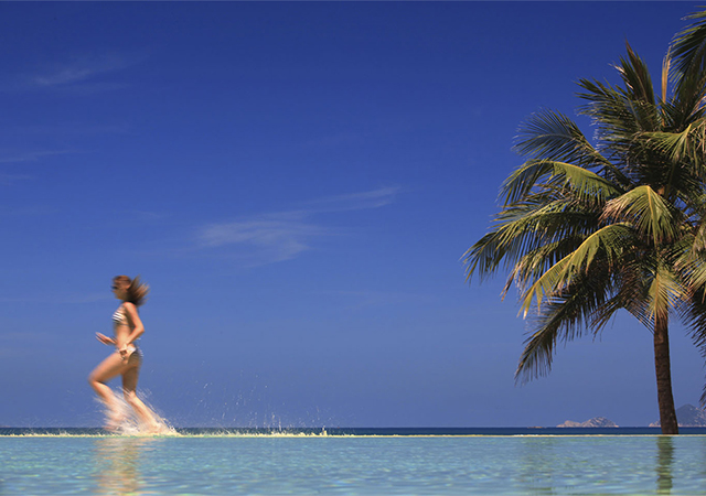 Hồ bơi Evason Ana Mandara Resort & Spa Nha Trang