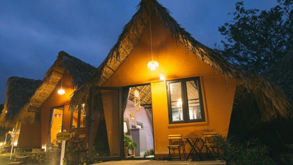 Ban công nhỏ xinh