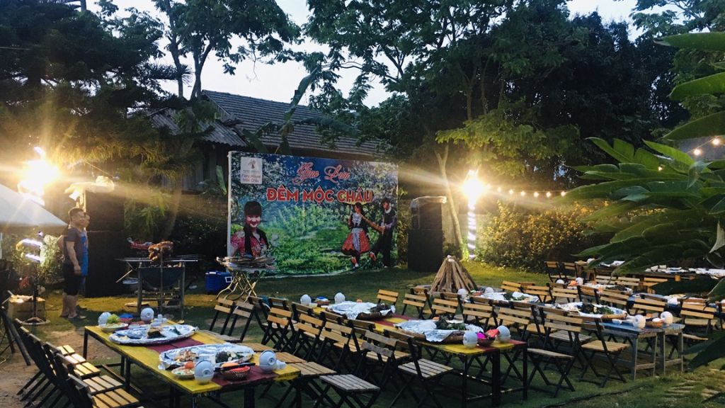 Tổ chức tiệc sân vườn