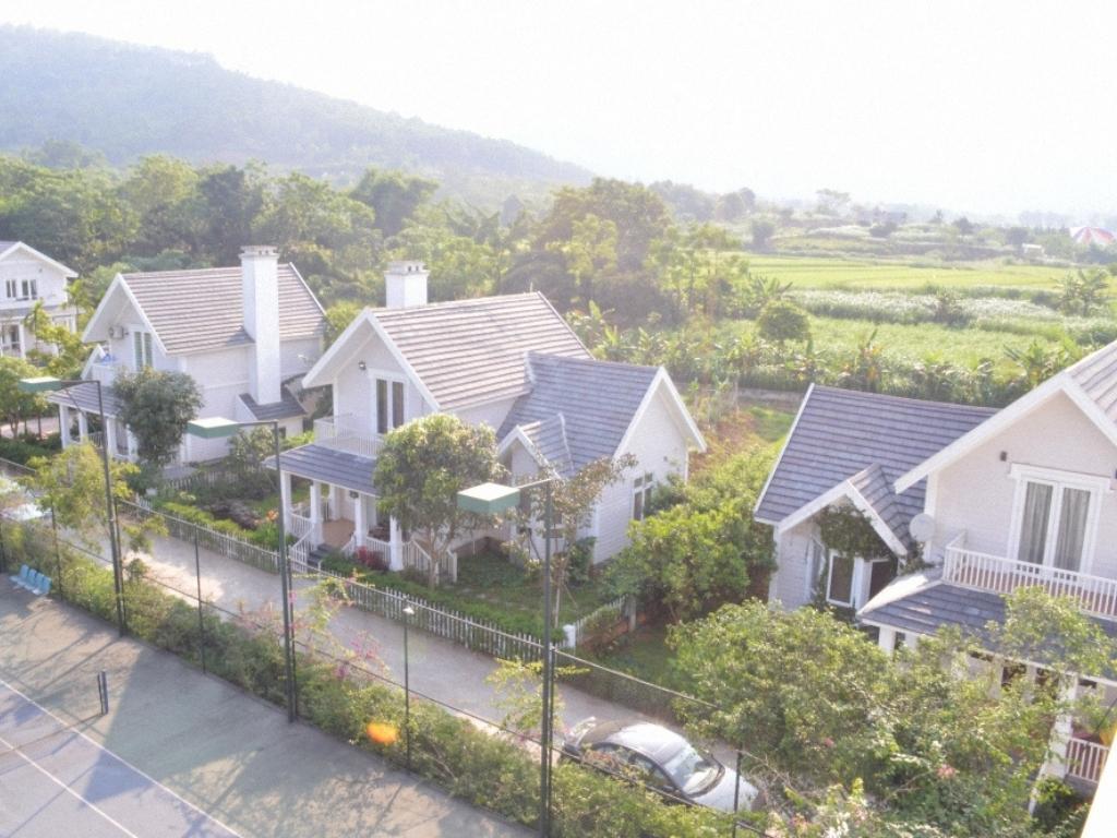 Biệt thự Green Villas Deluxe, Biệt thự nhà vàng tại Family Yên Bài Resort
