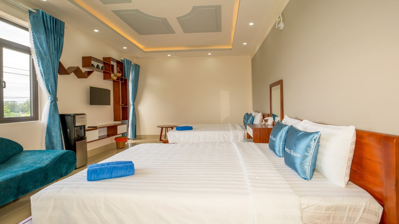 Phòng 4 Khách Phổ Thông