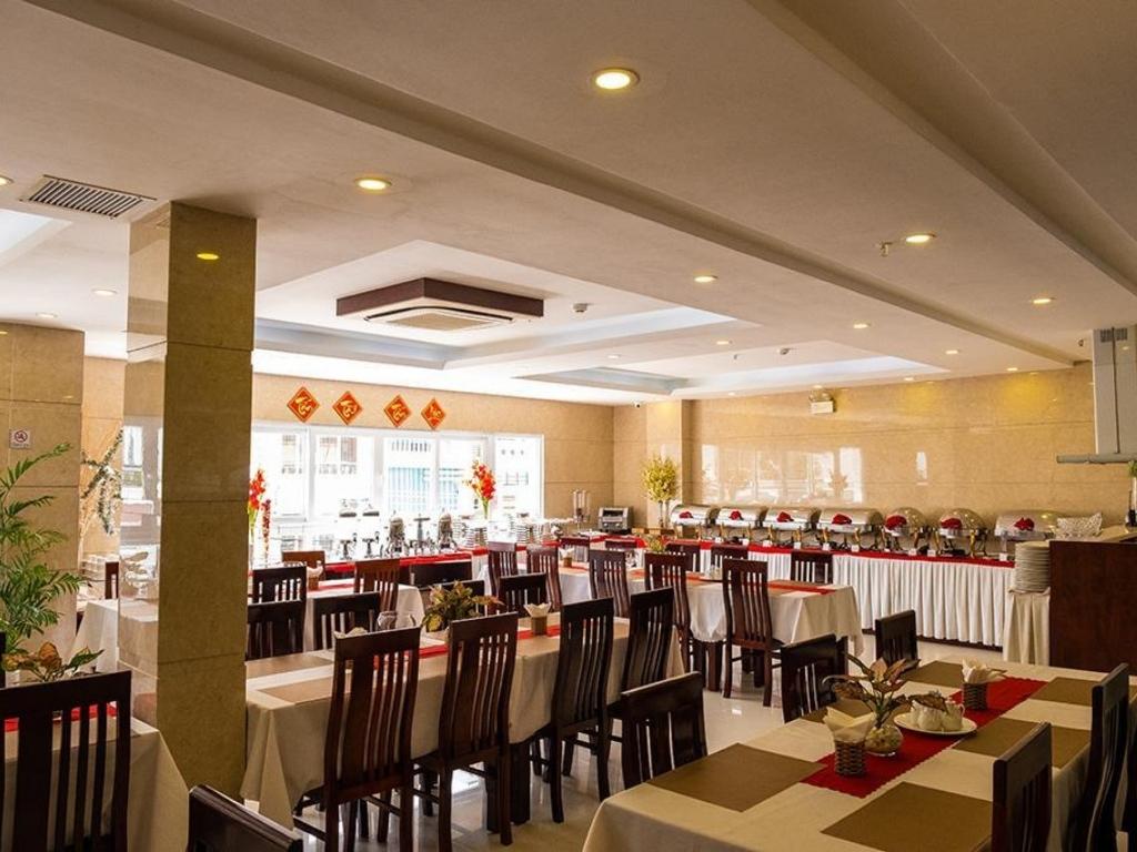 Nhà hàng Gem Nha Trang Hotel 3 sao