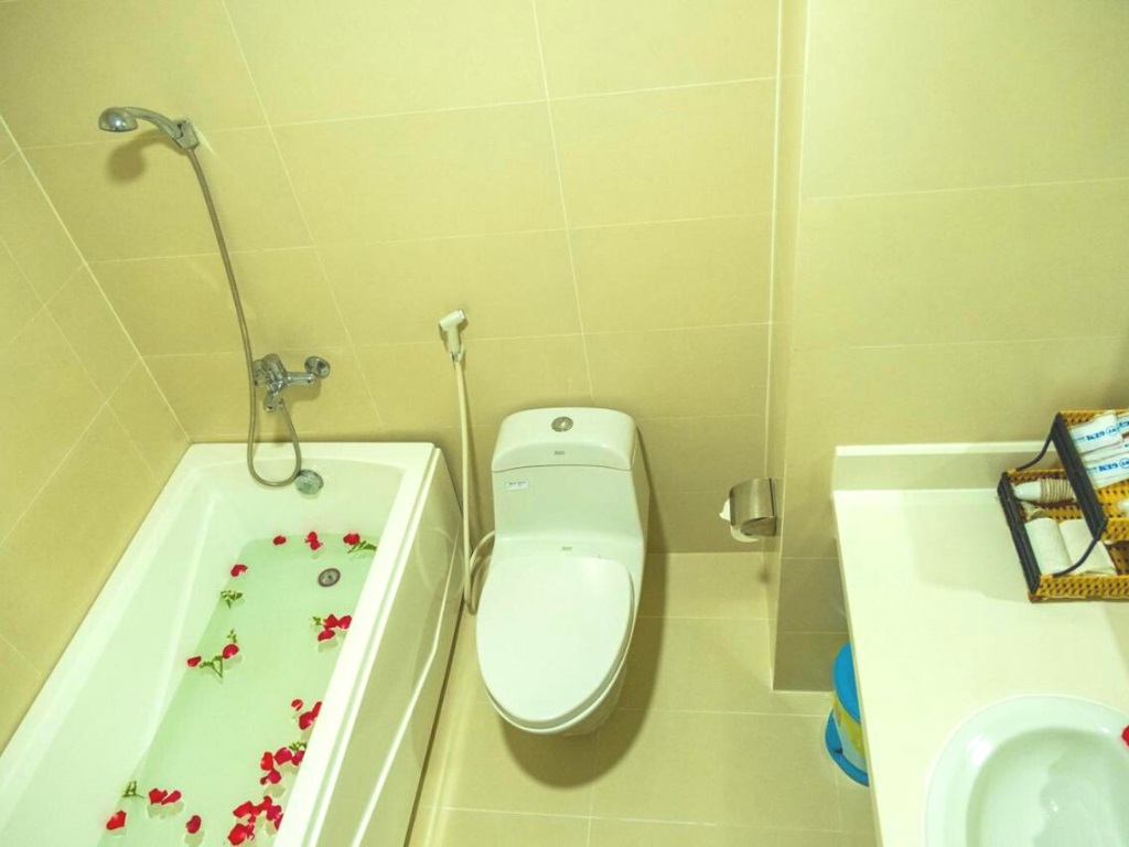 Phòng tắm Gem Nha Trang