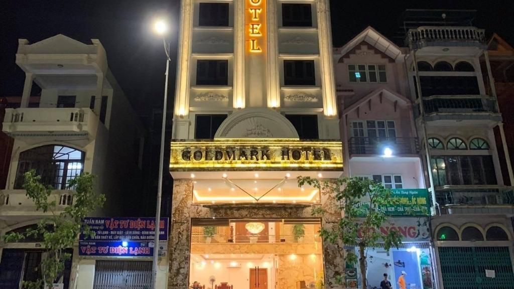 Toàn cảnh Gold Mark Hotel Hạ Long