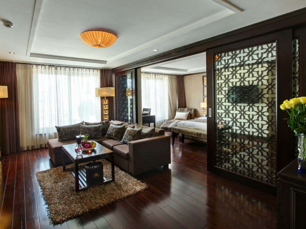 Luxury Suite tại Hà Nội Golden Lotus Luxury 4*