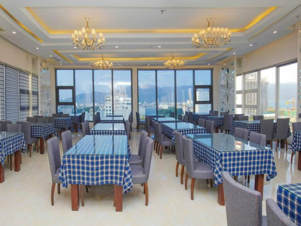 Nhà Hàng Golden Rose Đà Nẵng Hotel