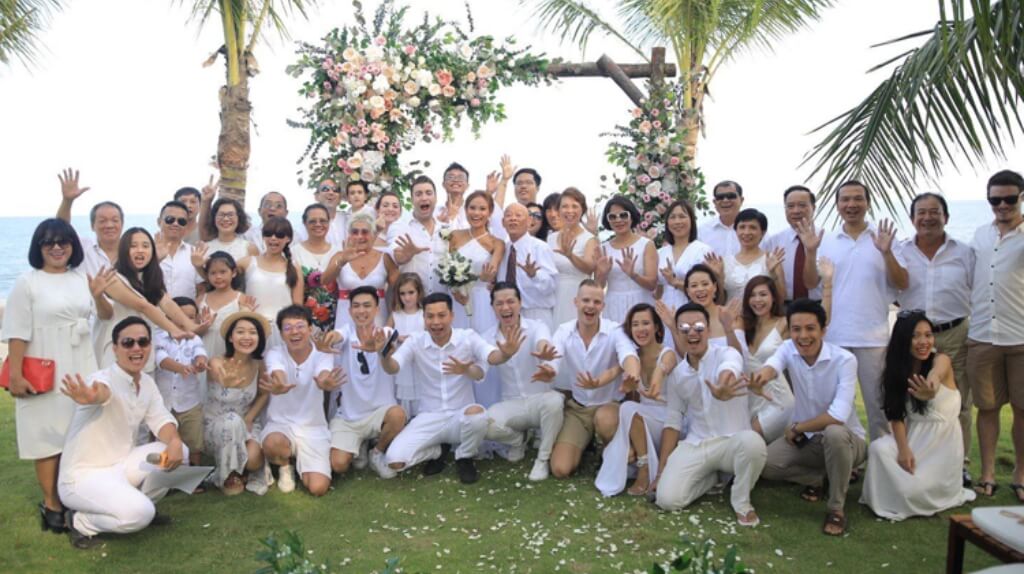 Tiệc cưới ngoài trời