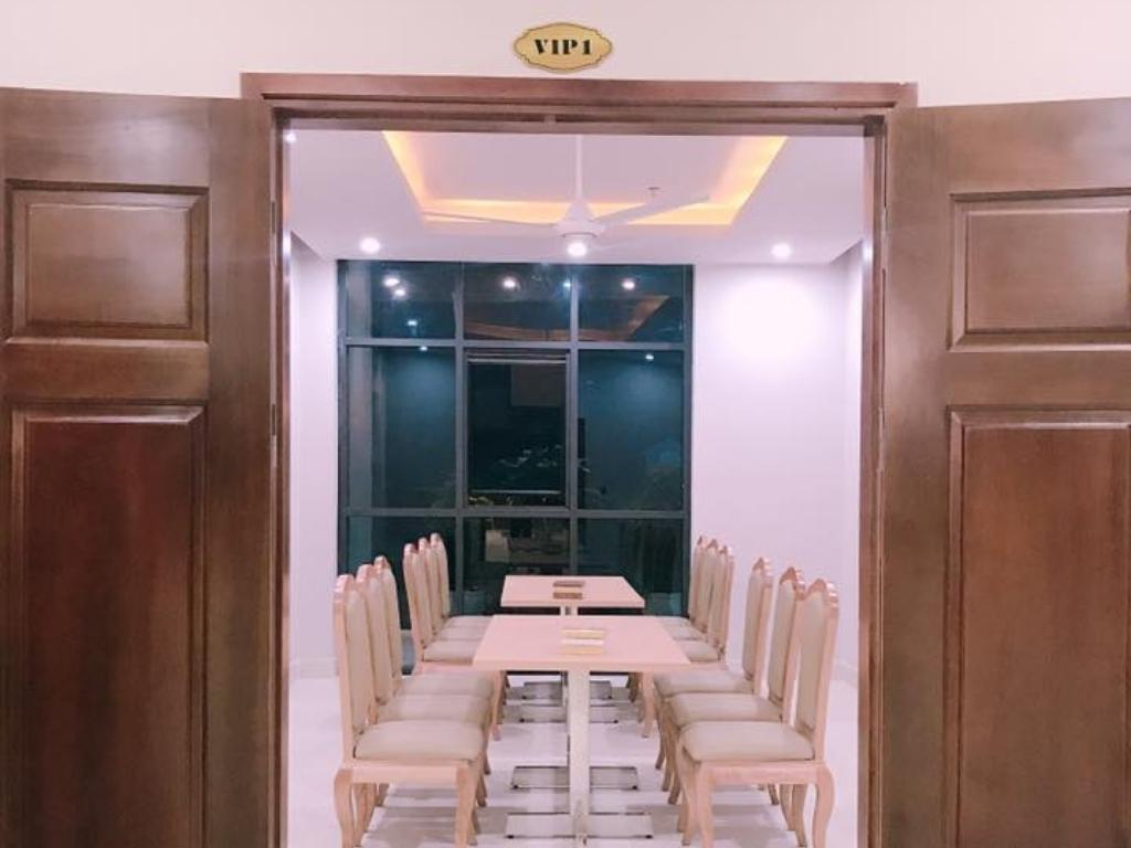Phòng ăn VIP tại khách sạn Hải Yến