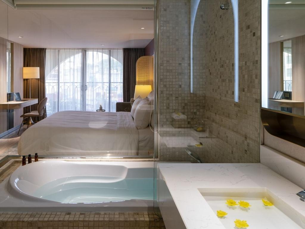 Phòng tắm tại Hanoi Le Jardin Hotel & Spa 4 sao