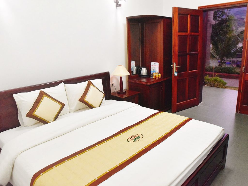 Phòng Superior Him Lam Điện Biên Resort