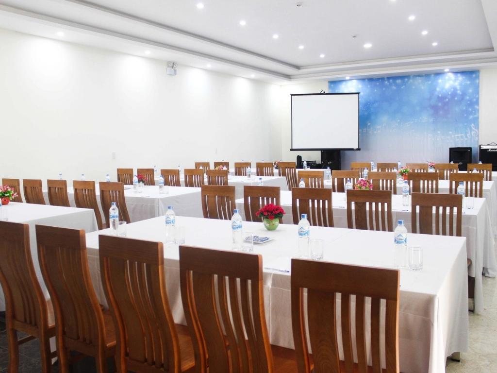 Phòng hội nghị Hòa Bình Hotel