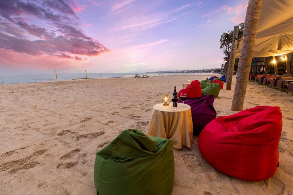 Bãi biển riêng Hoàng Ngọc Resort & Spa Phan Thiết