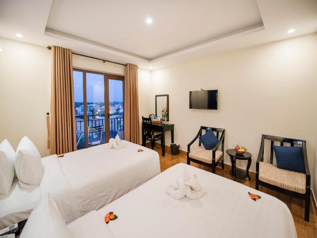 Phòng Deluxe Double/Twin with Balcony Hoi An Rose Garden 3*