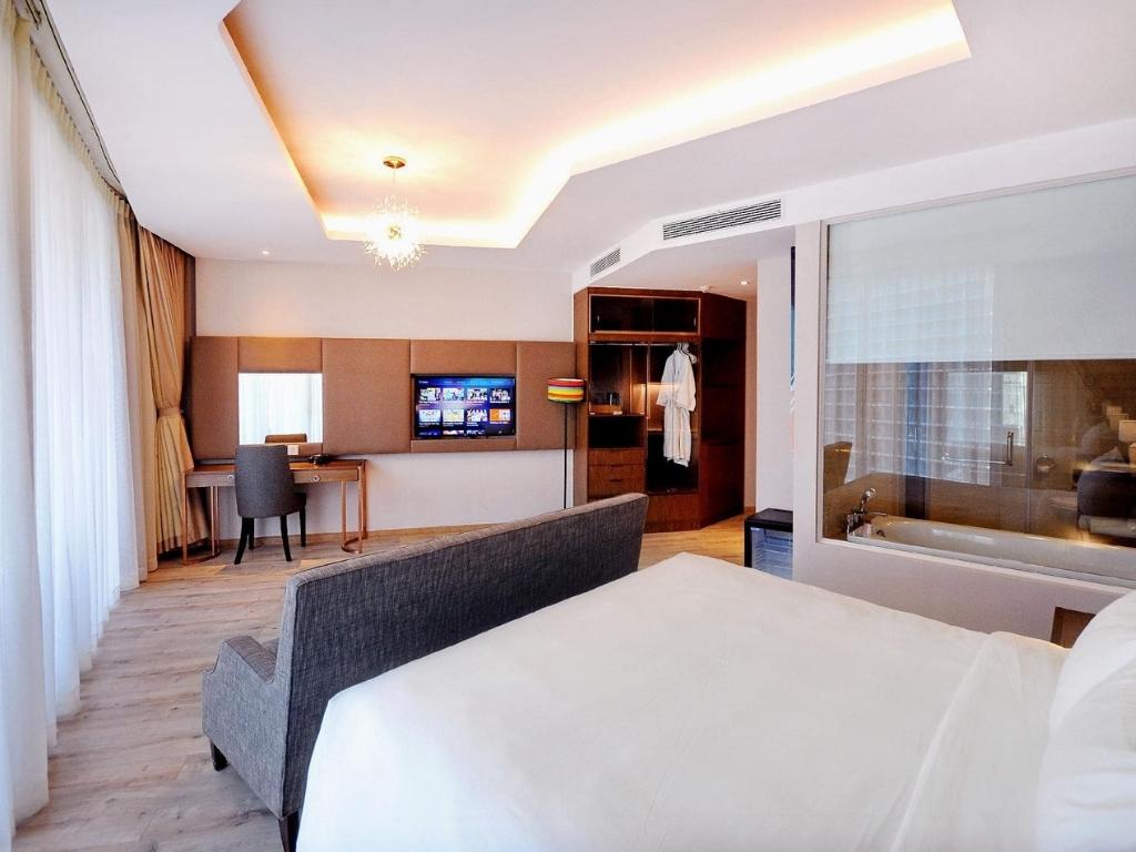 Phòng Studio Suite with City View Holi Panorama Hotel Nha Trang