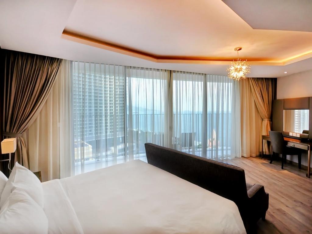 Phòng Grand Studio Panoramic Ocean View Tại Holi Panorama Nha Trang Hotel 4 Sao