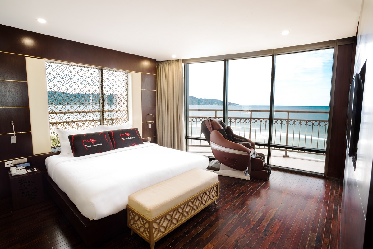 Executive Spa Suite Beachfront