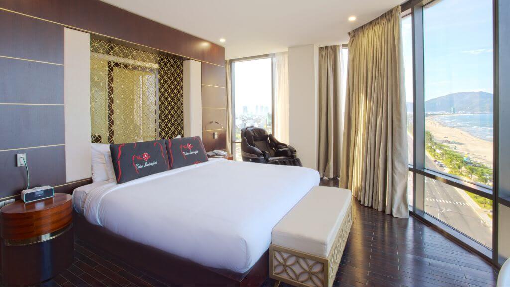 President Suite Beachfront