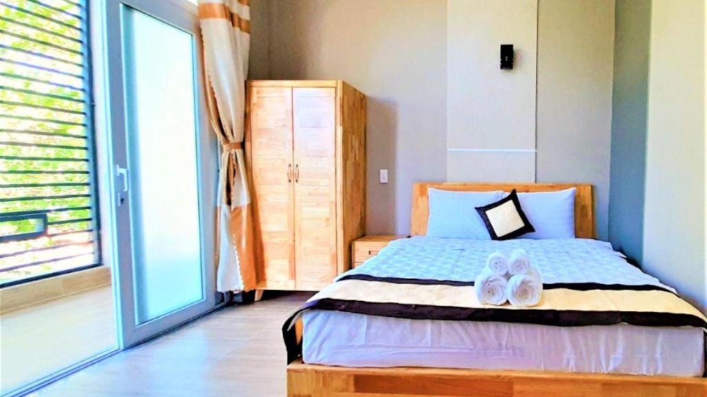 Không gian thoáng rộn, hướng ánh sáng