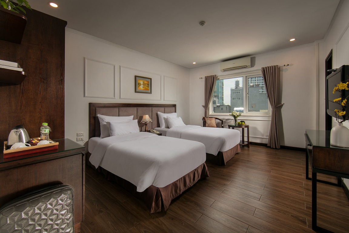 Phòng Deluxe Hướng Phố