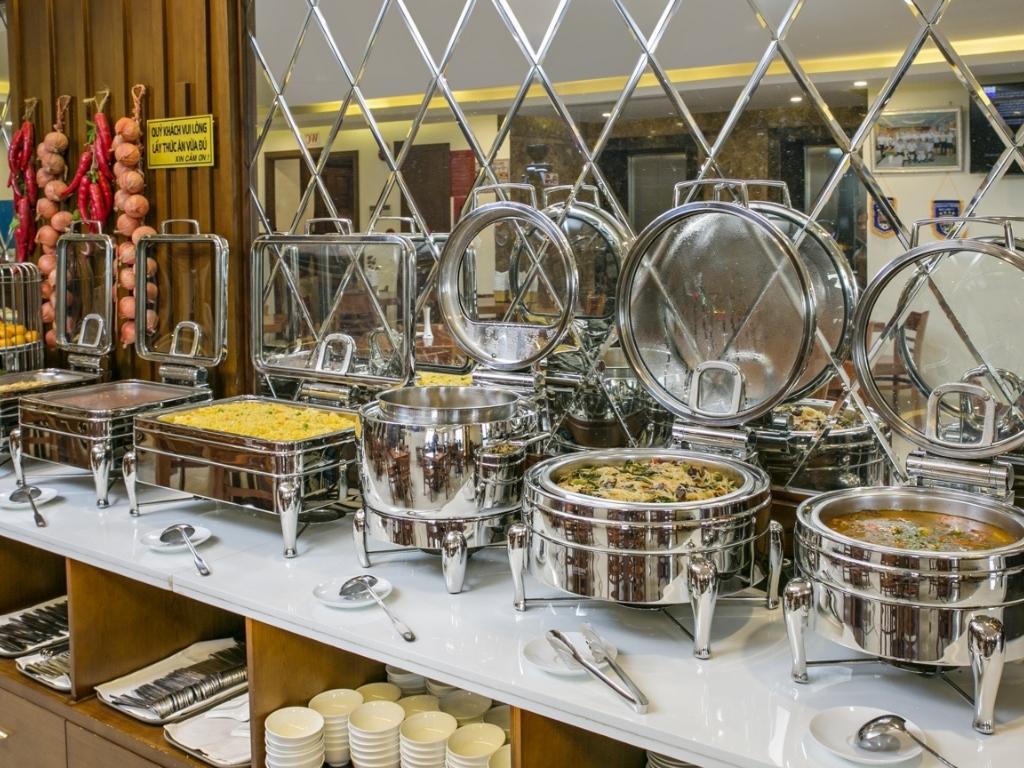 Quầy Buffet tại Hùng Anh Hotel