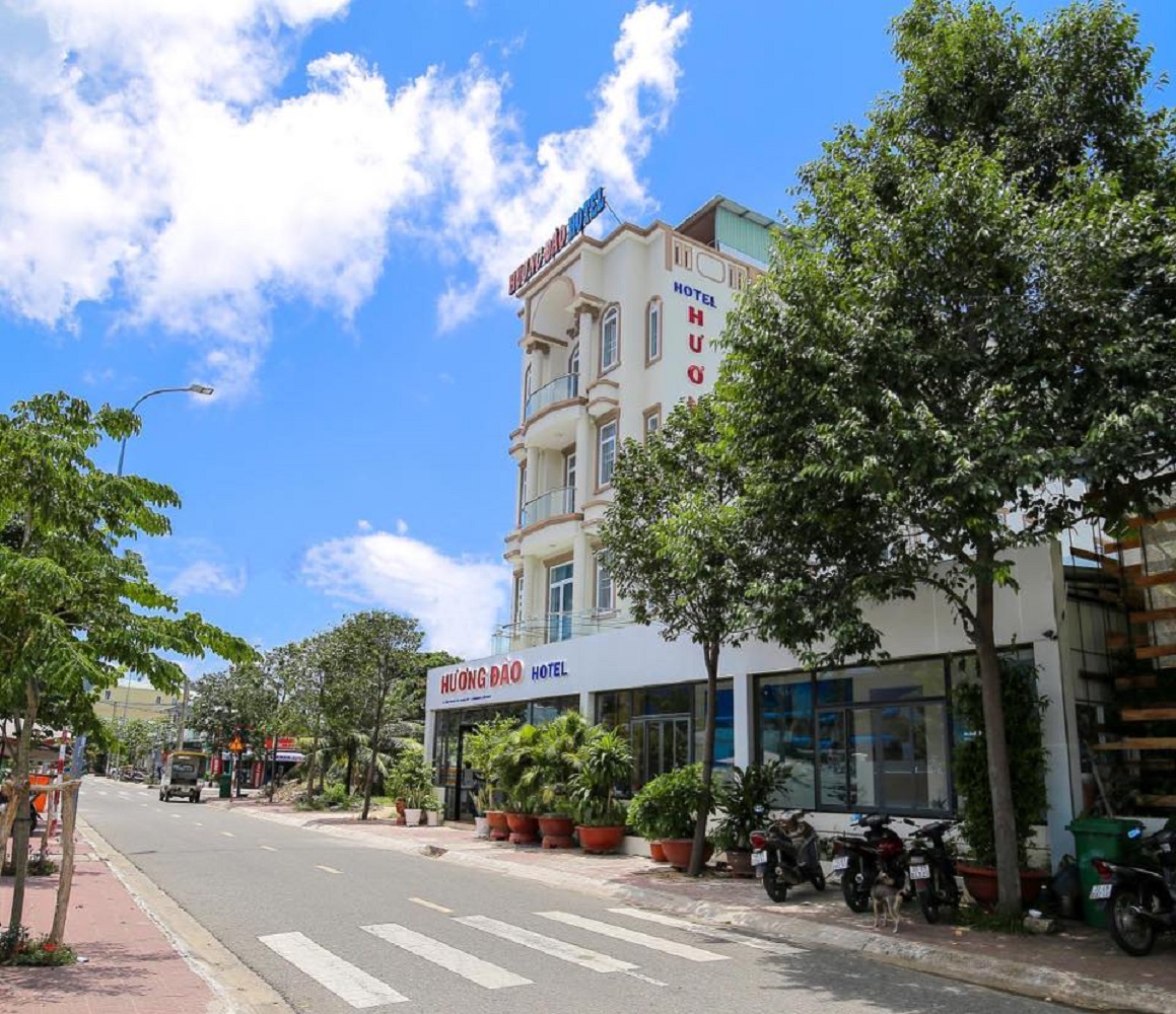 Hương Đào Hotel