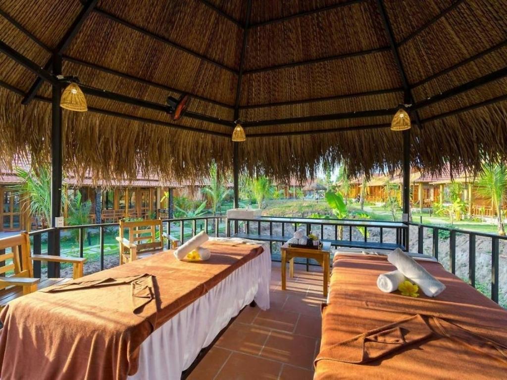 Dịch vụ Massage tại Island Lodge
