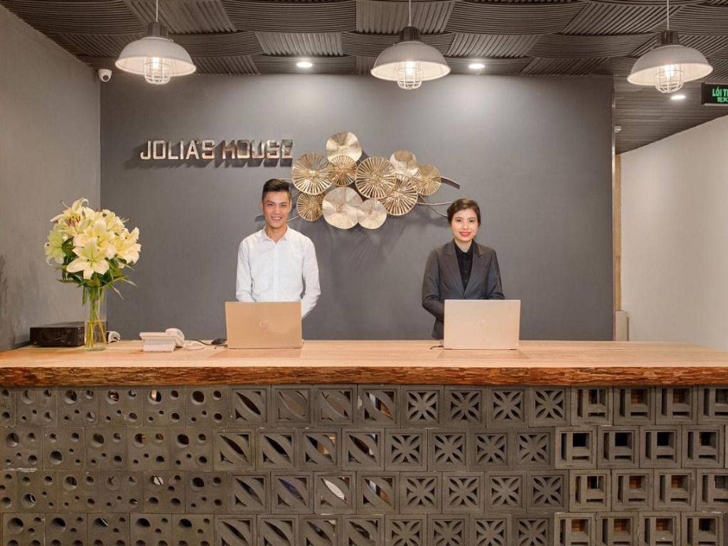 Quầy lễ tân Jolia's House Đà Nẵng