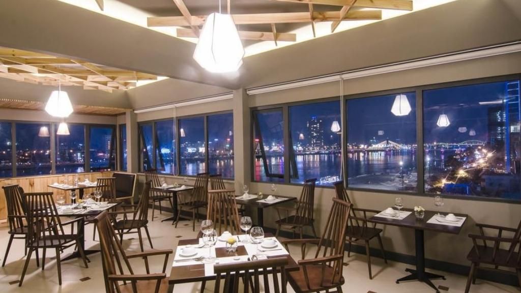 Nhà hàng Kaka Hotel Đà Nẵng
