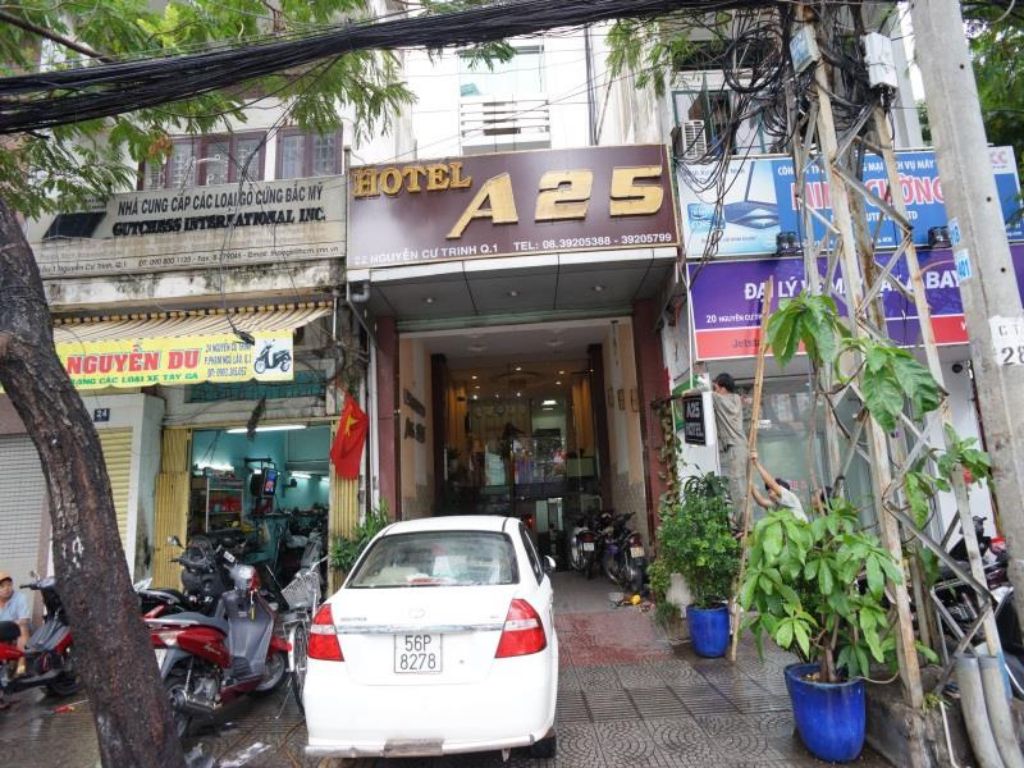 Khách sạn A25 22 Nguyễn Cư Trinh Hồ Chí Minh