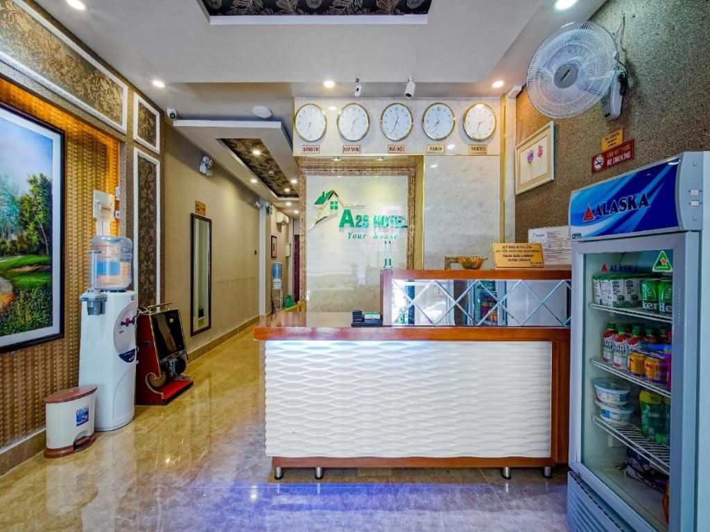 Lễ tân A25 25 Trương Định Hotel