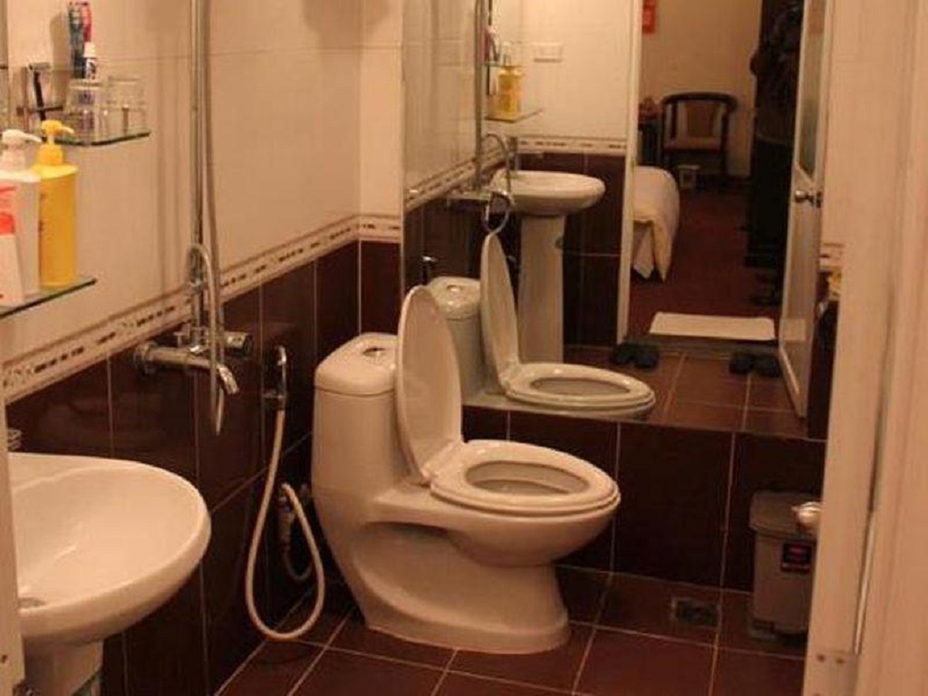 Phòng tắm Tiêu Chuẩn