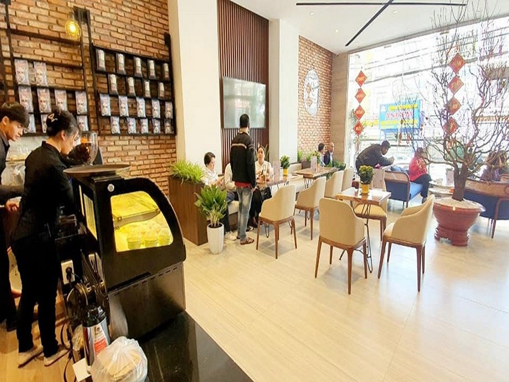 Phục Vụ Ăn Uống Tại Khách Sạn