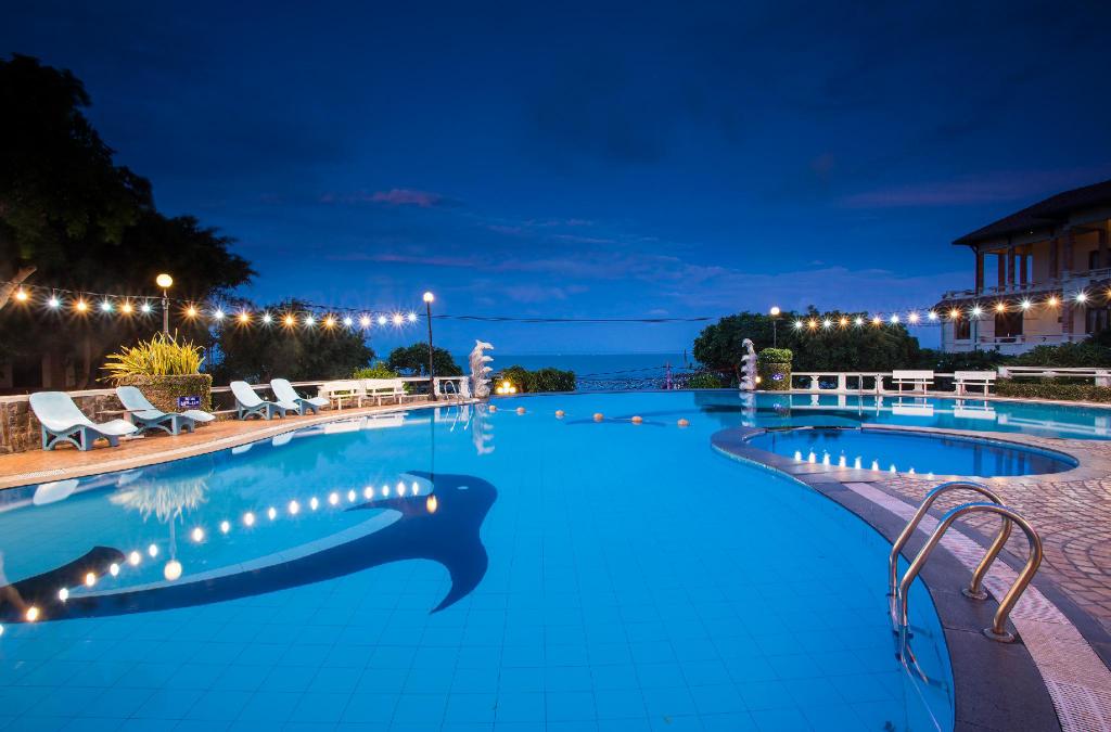 Bể Bơi Khách sạn Beachfront Vũng Tàu