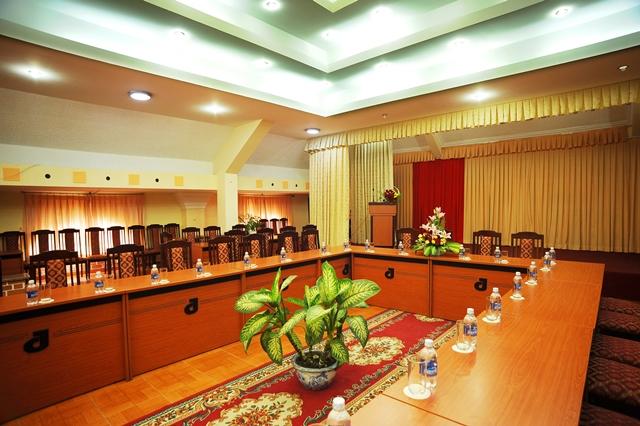 Phòng họp khách sạn Hoàng Yến Đà Lạt