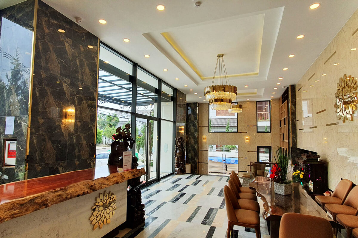 Khu Vực Lễ Tân Khách Sạn Daisy Gold Đà Lạt