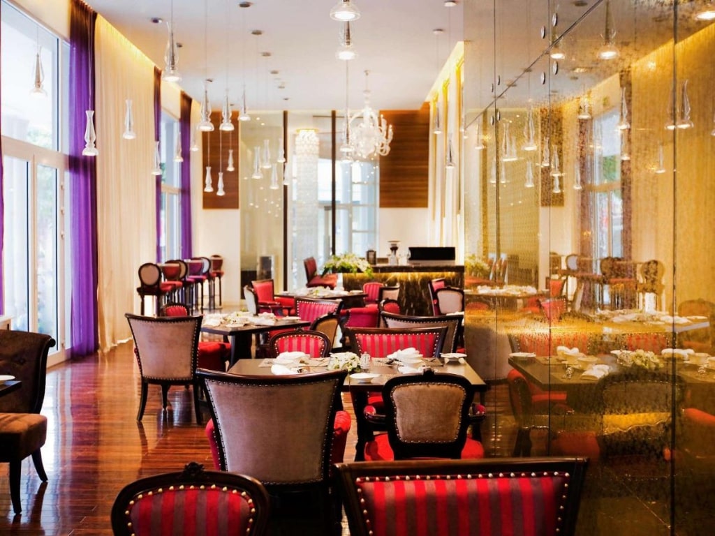 Café Lautrec Tại Hotel de l'Opera Hanoi - MGallery