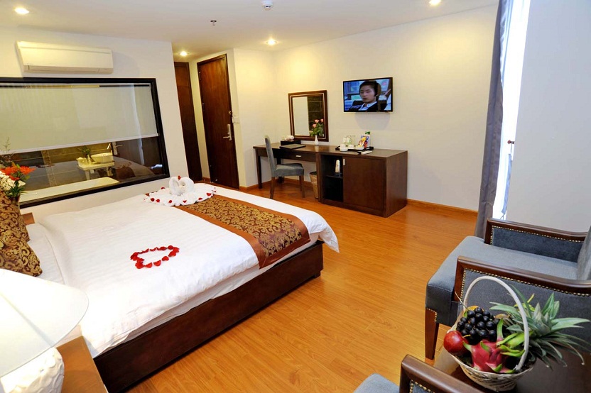 Phòng Deluxe Hướng Phố