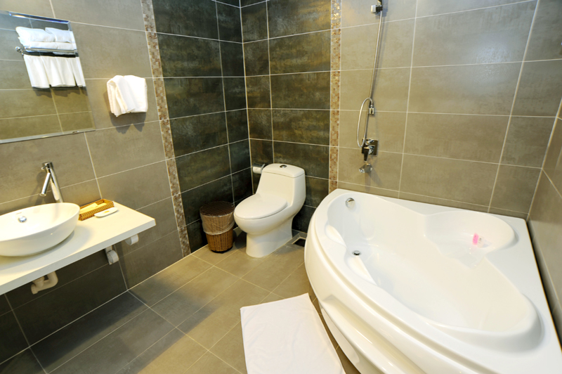 Phòng Tắm -  Phòng Family Suite