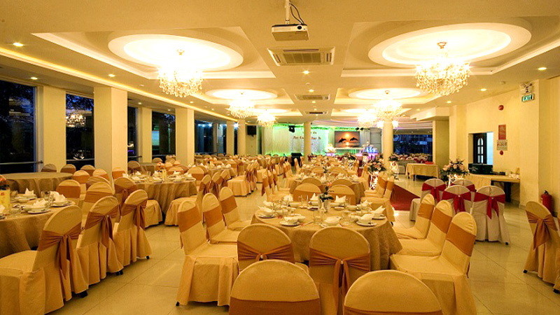 Nhà hàng