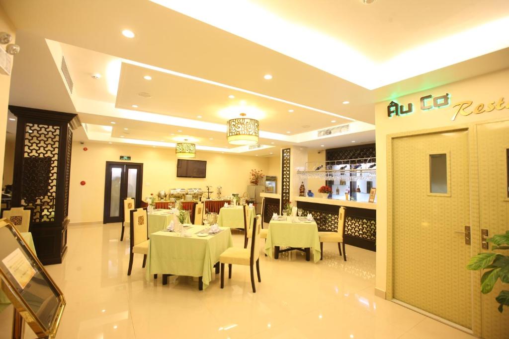 Nhà hàng Khách sạn Lạc Long Hải Phòng