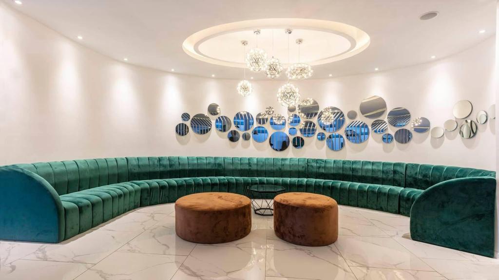 Khu Vực Lễ Tân Khách Sạn Len's Đà Lạt